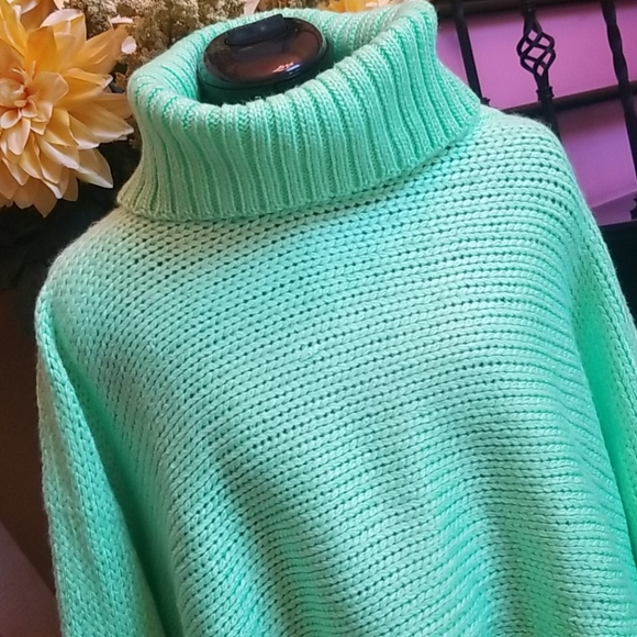 NWT Fashion Nova Amara Cropped Sweater - SZ XL - Picture 3 of 6